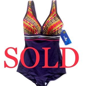 NWT Women Swimsuit